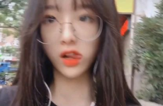 一群小姐姐拍抖音的电影